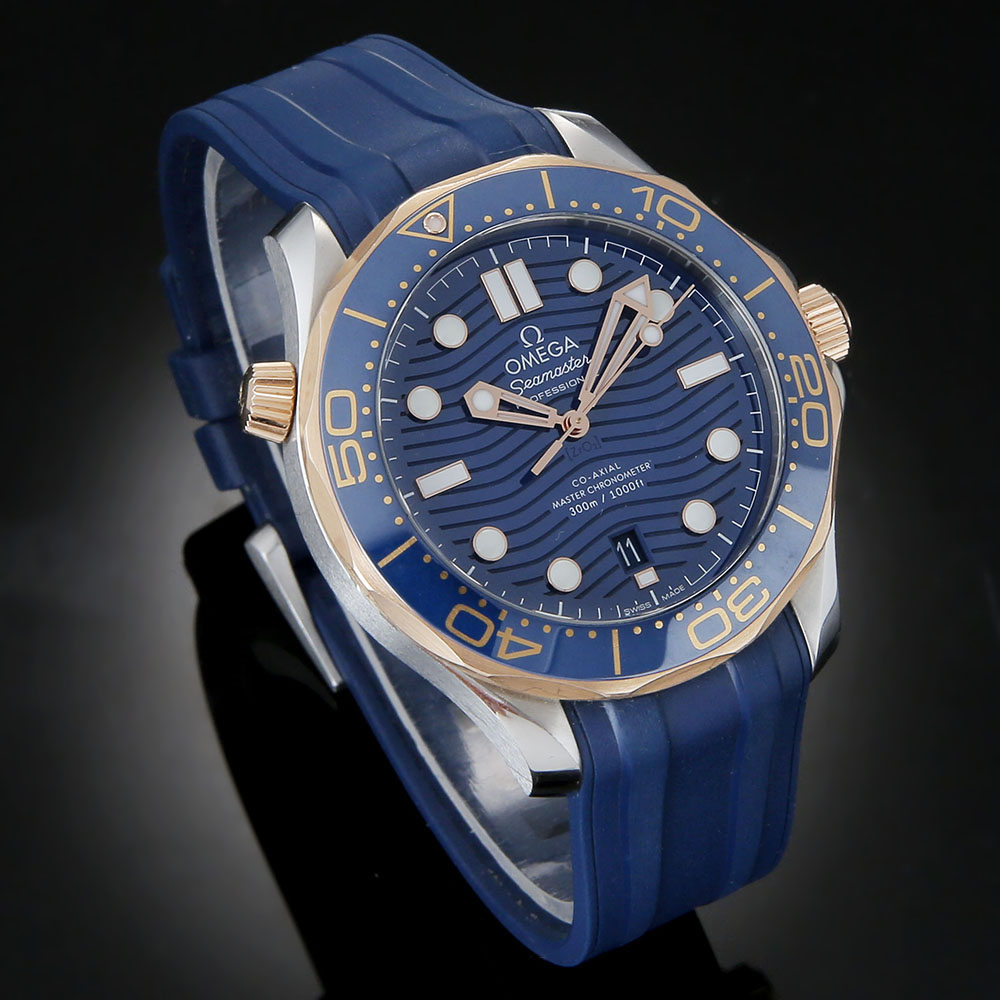 오메가 씨마스터 다이버300 콤비 상세 이미지