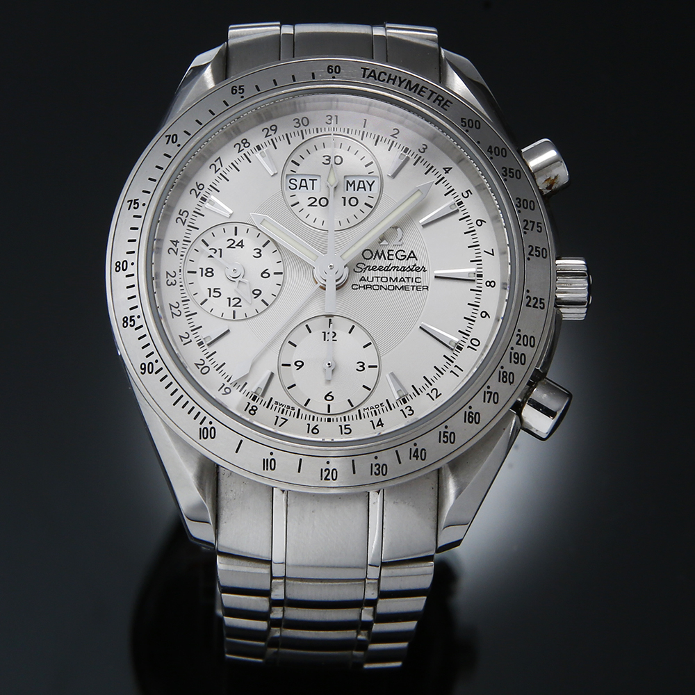오메가 스피드마스터 트리플 데이 상세 이미지