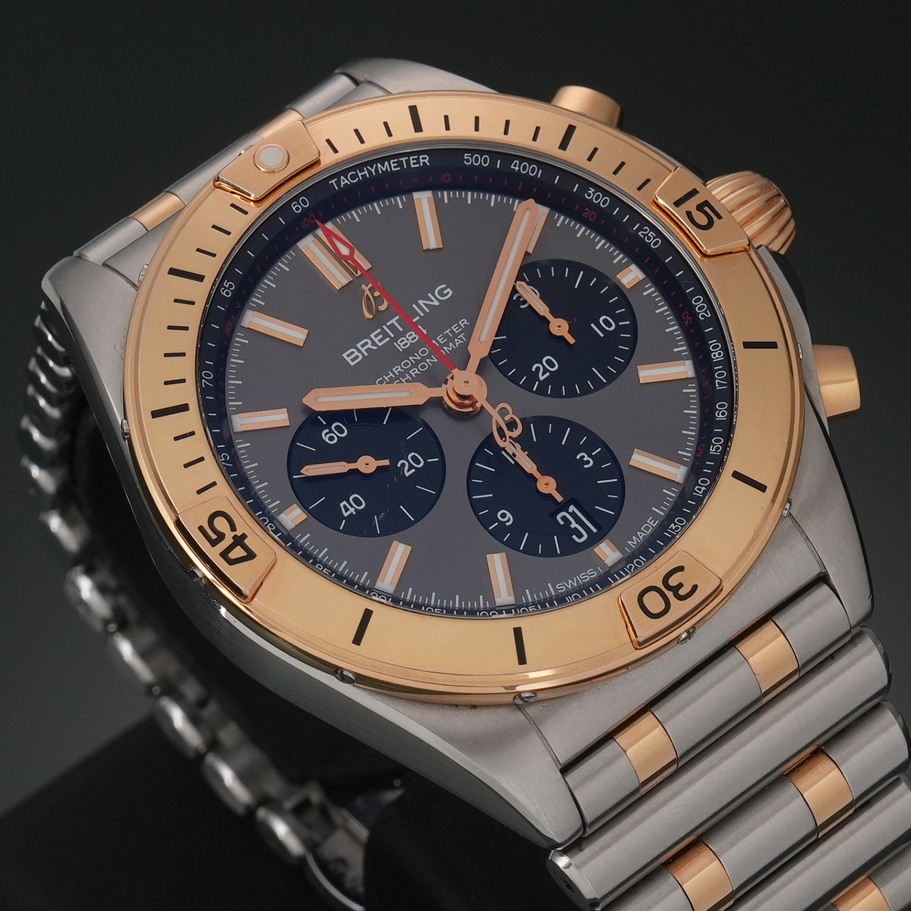 브라이틀링 크로노맷 상세 이미지